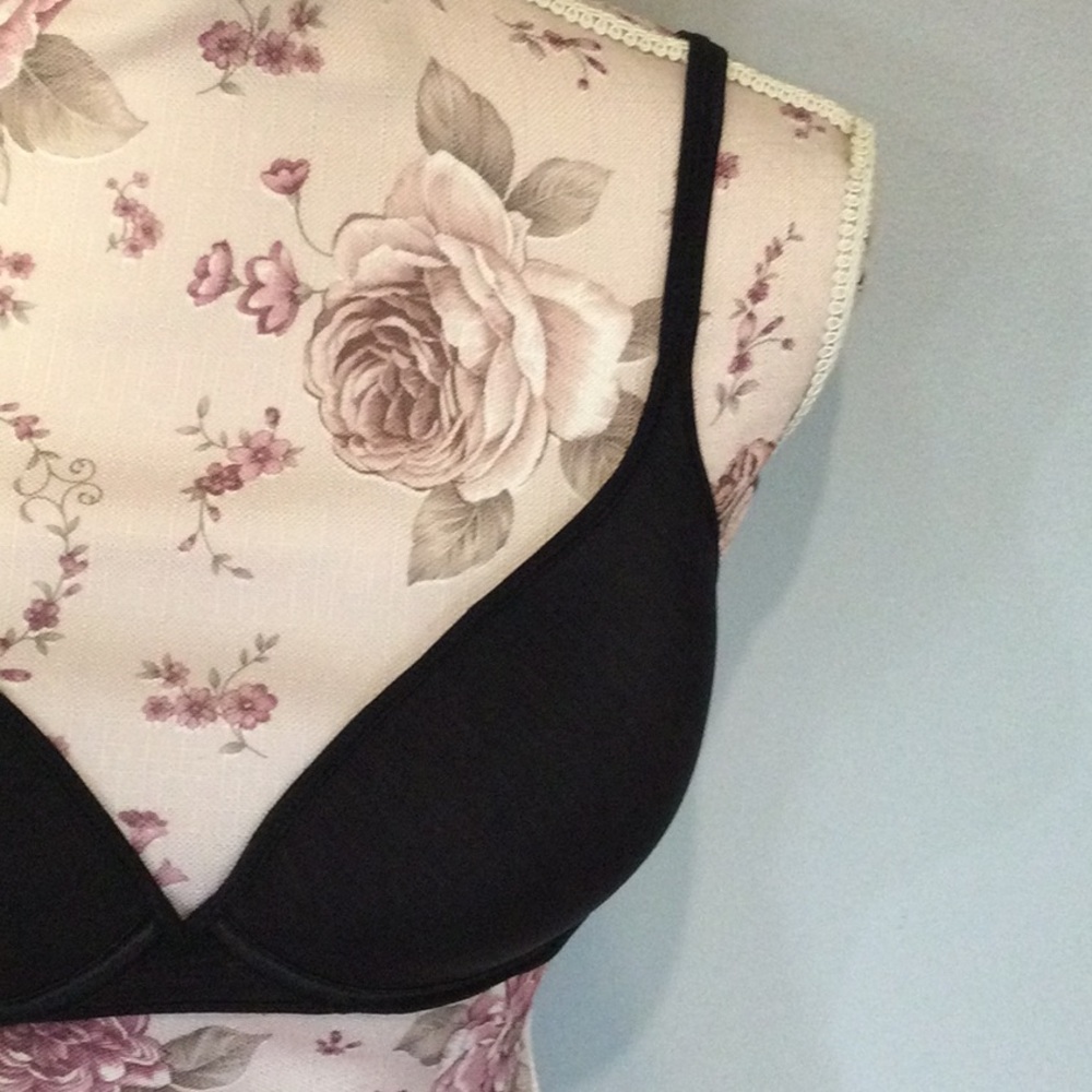 Vassarette Black T-Shirt Bra - Picture 6 of 12